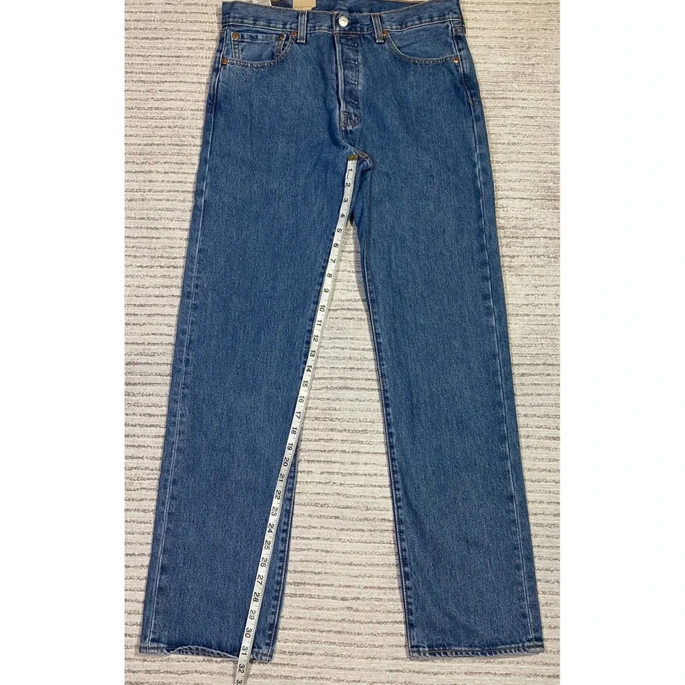 Levis 501 Original Fit Mens Jeans 32x32 Medium Wash Blue Denim Button Fly NEW